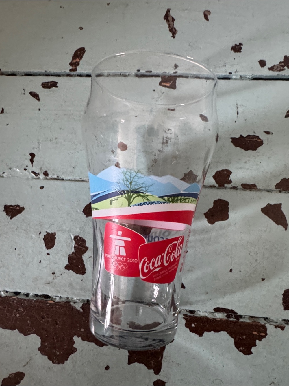 Coca-Cola Vancouver 2010 Olympic commemorative Glass Ilanaak the inuksuk logo